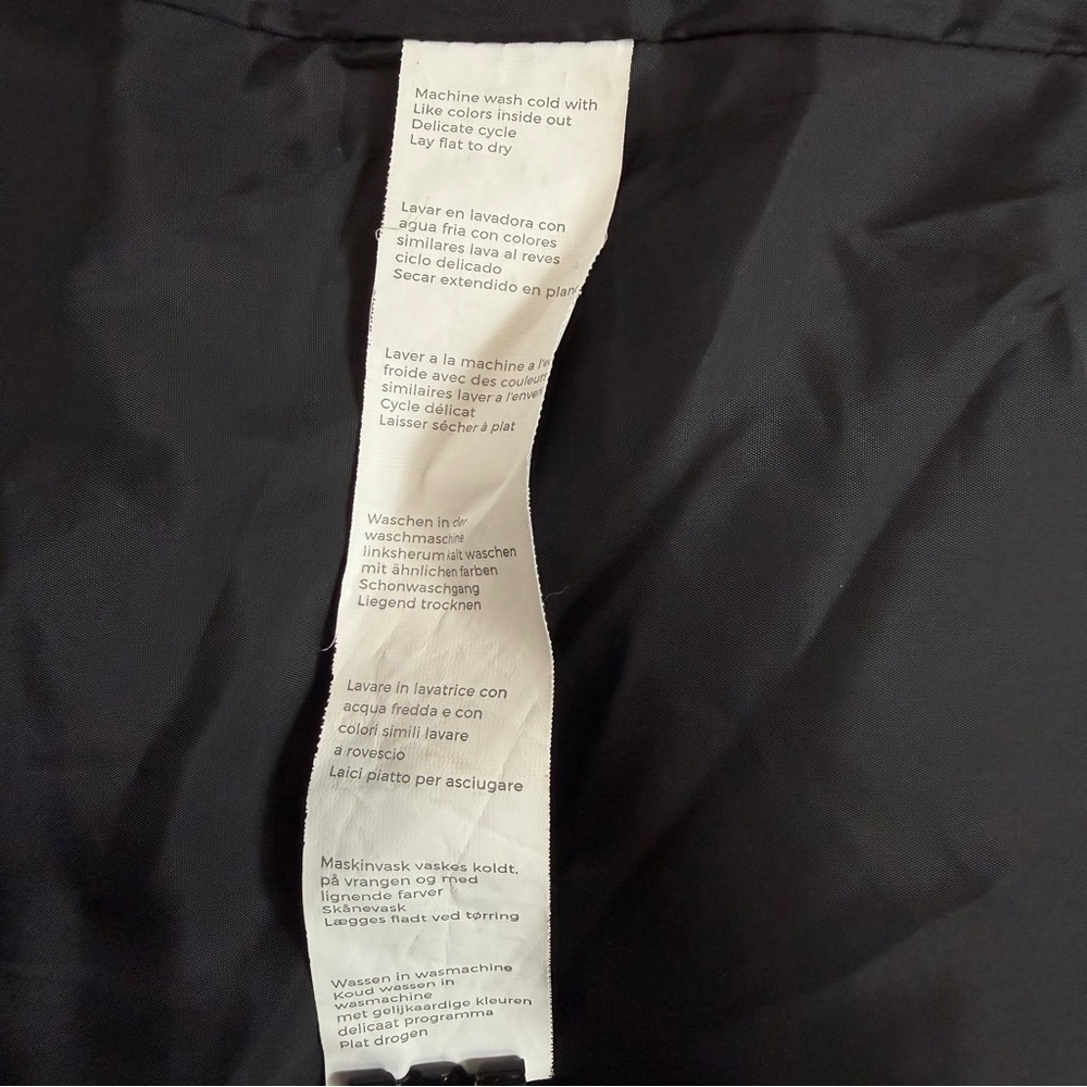 Fabletics Black Hooded Puffer Vest | Athleisure Streetwear Outdoor | Size Small - Picture 7 of 14